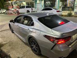 تۆیۆتا کامری